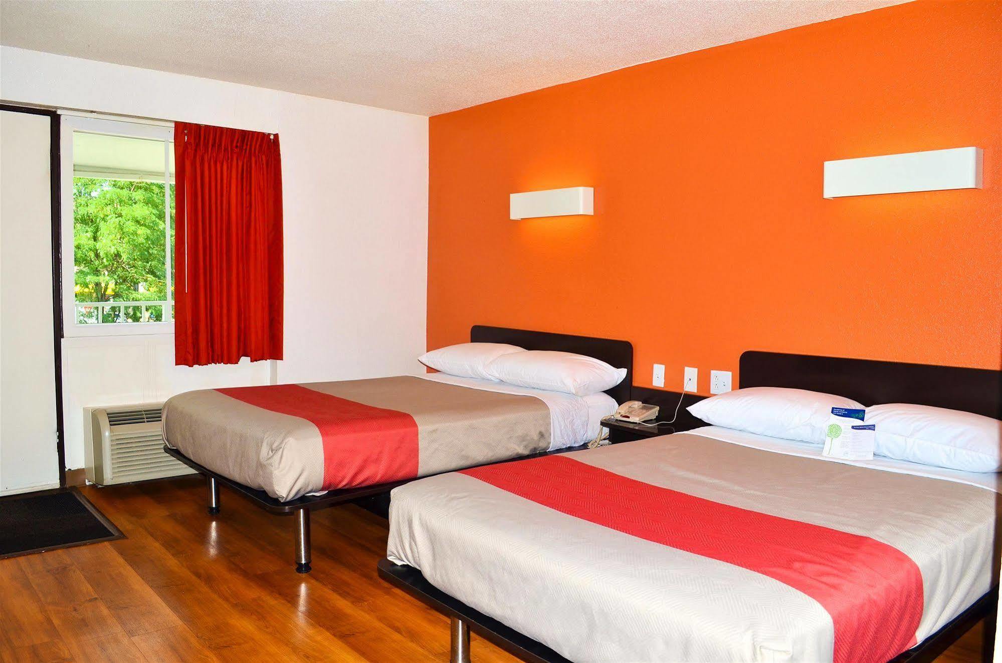 Motel 6 Boston South - Braintree Buitenkant foto