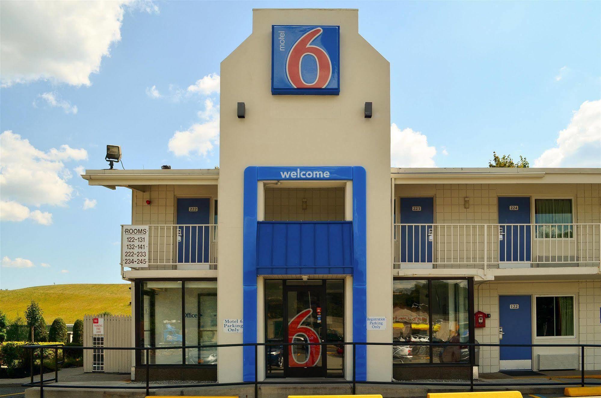 Motel 6 Boston South - Braintree Buitenkant foto