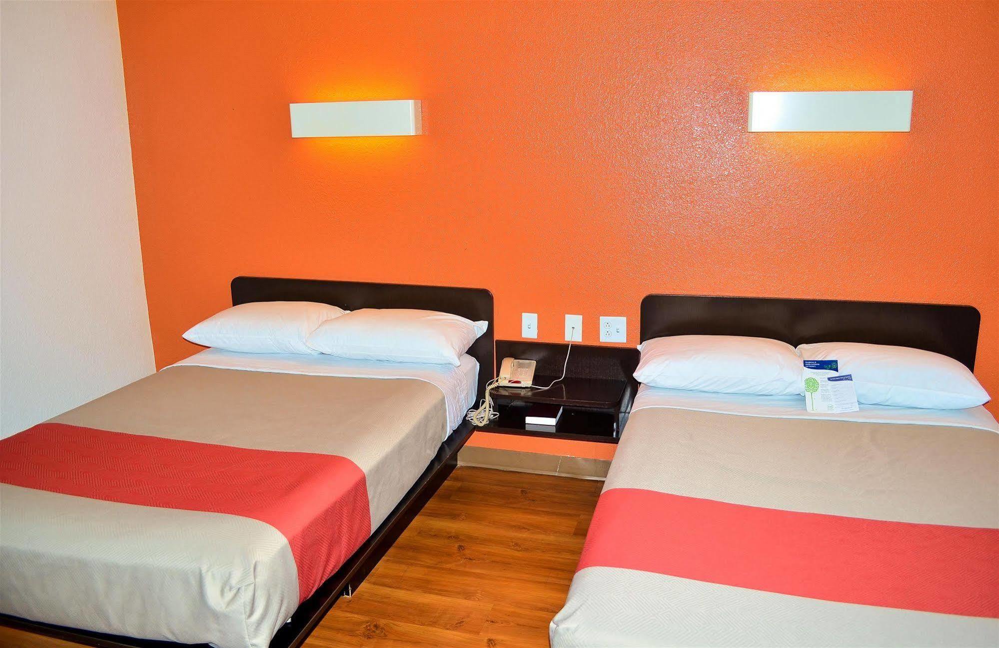 Motel 6 Boston South - Braintree Buitenkant foto